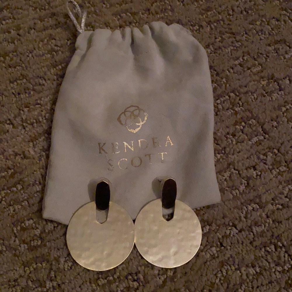 Kendra Scott Hammered earrings-Silverish gold